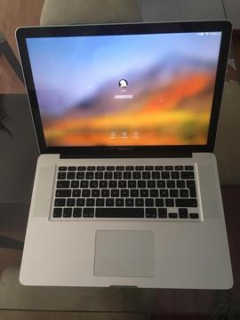 MacBook Pro 15' i7 2.0ghz 4gb 500gb 2011 con Cargador y Caja