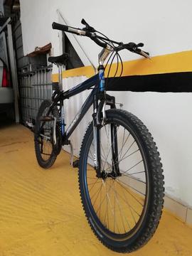 Vendo Hermosa Bici Giant Rin 26