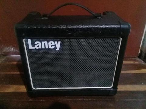 Amplificador de Guitarra Laney LG20 20W