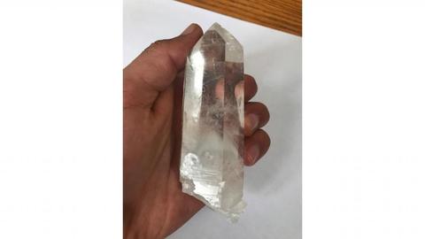 Punta de cuarzo cristal 11