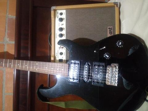 Guitarra electrica yamaha negra Garantia 8 meses