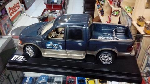 2003 FORD KING RANCH F100 PICKUP TRUCK BECKER ELECTRIC. ESCALA 1/18