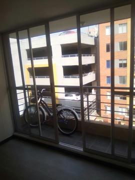 Divsiones: para Oficina, Baño. Domos