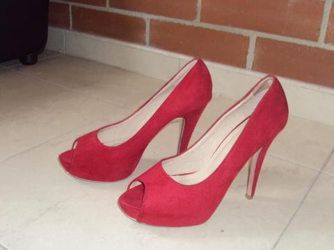 Zapatos de Tacon Altos Rojos