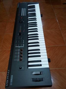 Sintetizador Yamaha Mx 61