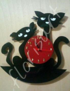 Reloj Calado a Mano en Mdf