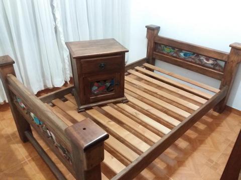 cama en cedro,muebles rustico,cama,madera tallada,finca