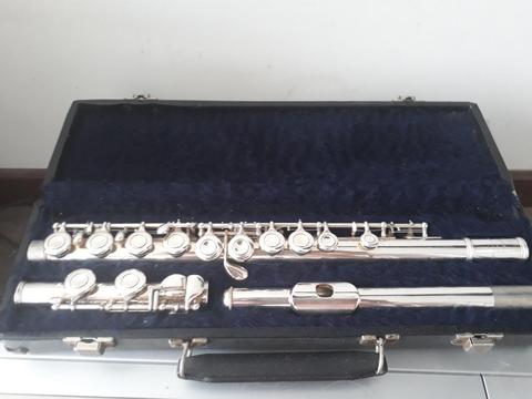 Flauta Traversa Yamaha Yfl 225s Plataniq