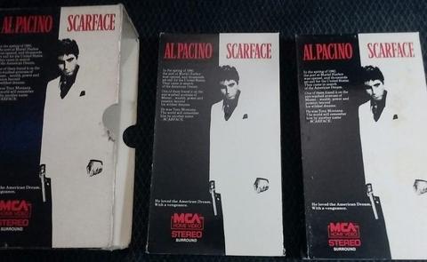 Pelicula Original de Scarface Caracortada en Vhs Al Pacino, Está en Inglés. In English. Permuto Cambio tengo otras