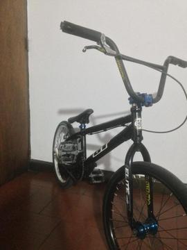 Excelente Bicicleta de Bicicross Gt Pro