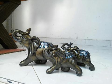 Elefantes en Porcelana
