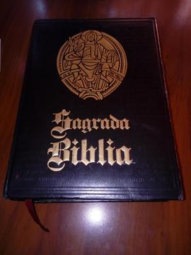 vendo cambio Biblia Católica de Zamora editores. edicion Especial