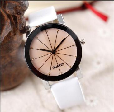 Relojes juveniles para hombre y mujer