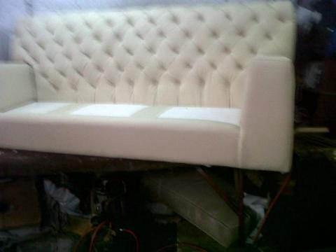 SE FABRICAN SOFAS