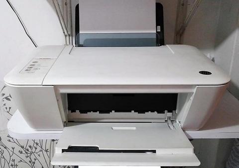 Multifuncional HP DeskJet Ink Advantage 1515, Impresora, Copiadora y Escáner