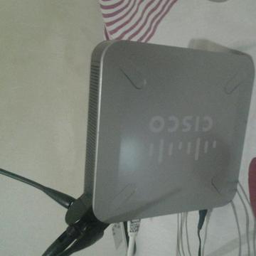 Vendo Router Cisco Wrvs4400n V2 con Vpn