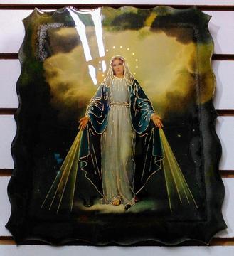 Imagen Virgen María advocación Milagrosa. Decorada y resinada