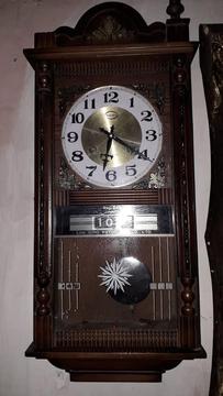 Reloj antiguo de pared marca reloj thnee spam