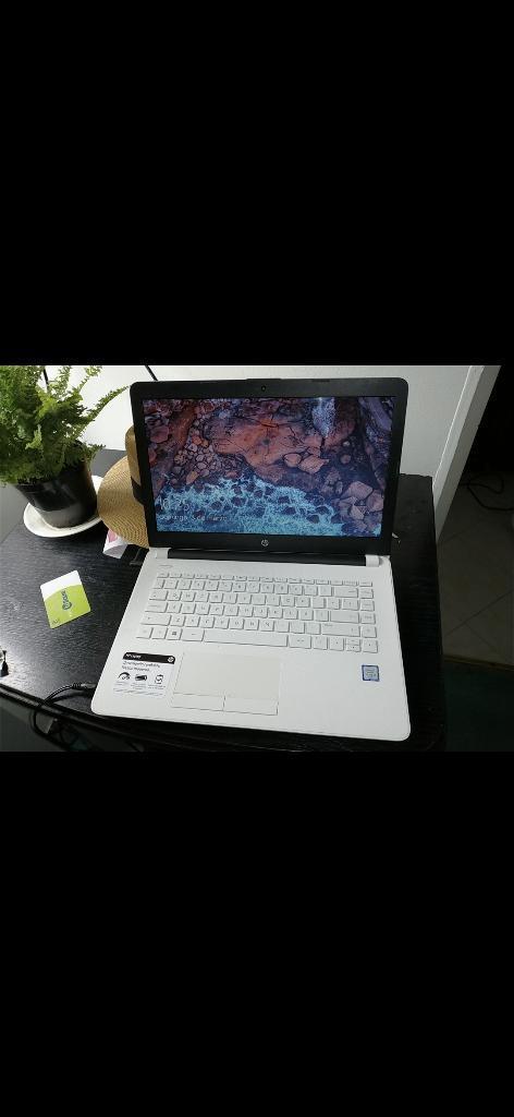 Hp Laptop Modelo 14bs012la