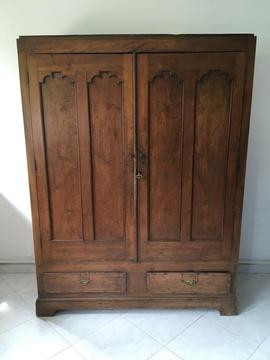 Mueble Antiguo en Comino Crespo