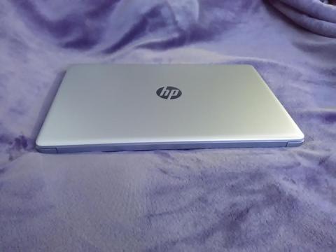 Portátil HP GAMER Intel Core i7 de 8 Generación 15.6 Pulgadas Disco Duro 1Tb Plata NUEVO