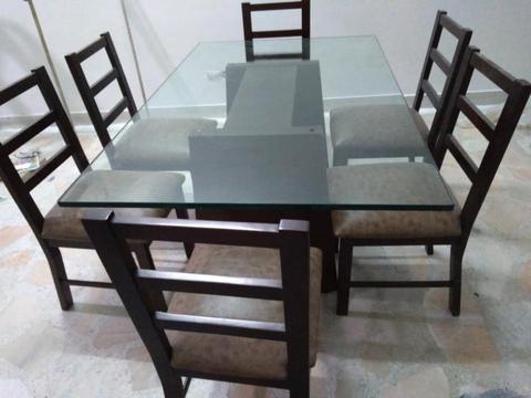 Vendo Comedor en Buen Estado