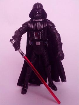 Espectacular Figura De Darth Vader De Star Wars Articulada Con Capa Y Sable