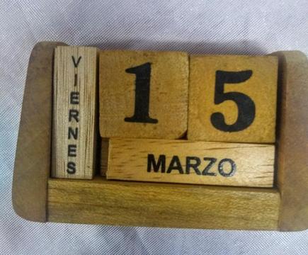 Calendarios Permanentes en Madera
