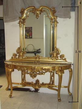 Consola tallada en madera y laminilla de oro,Excelente muy grande,mas base ángel,mas candelabros
