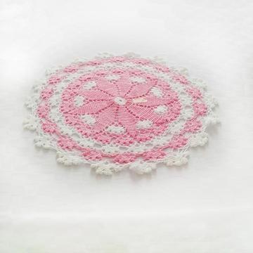 Centro De Mesa Tejida En Crochet Rosado Y Blanco
