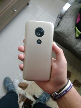 Vendo Motorola E5 Play