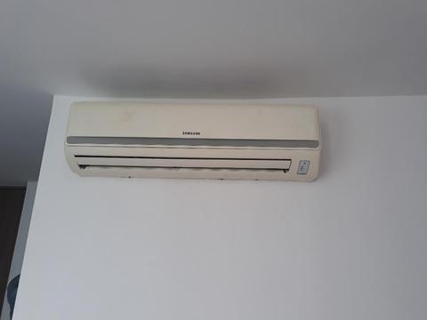 Vendo Aire de 24 Btu de 220