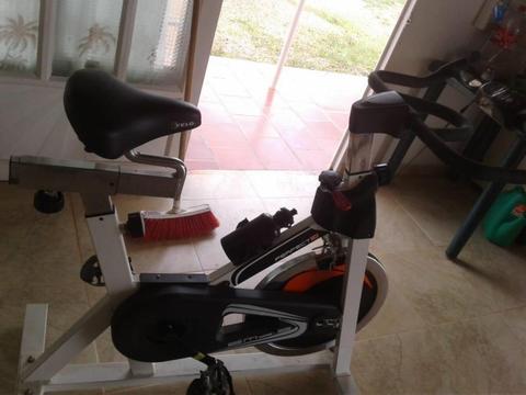 BICICLETA ESTATICA PERFECT10