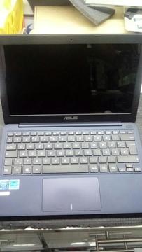 Asus Vivobook E200h