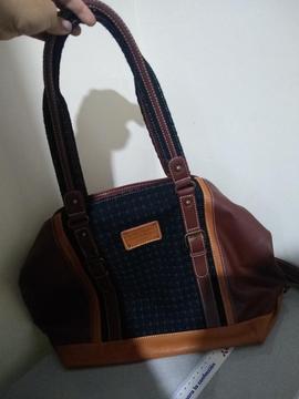 Bolso de Dama Americano