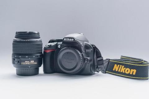 Cámara Réflex Nikon D3100 Objetivo Maleta Envio Gratis
