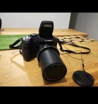 Vendo Cámara Panasonic Fz 70