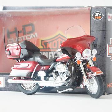 Harley Davidson - Flhtk Electra Glide - Escala 1:18 Ref 708
