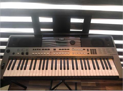 Organeta Yamaha Psr- E443