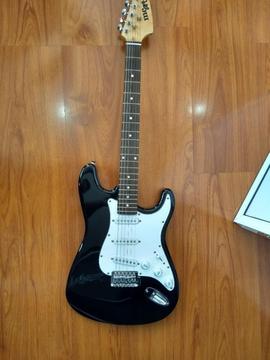 Guitarra Electrica Mcart Y Amplificador