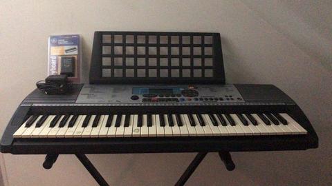 Organeta Yamaha PSR-225GM