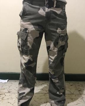 Pantalon Camuflado/Militar Talla 16