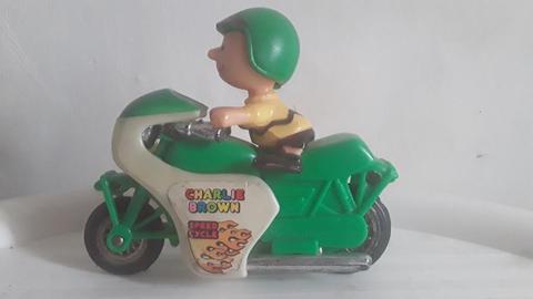 Antigua Figura Charly Braum Motorizado