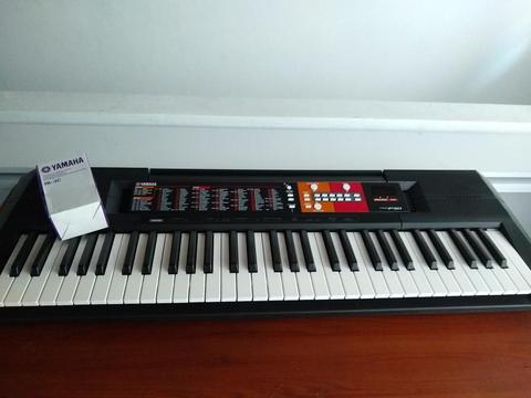Organeta Yamaha Psr-f51