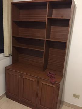 Mueble de Madera Fina