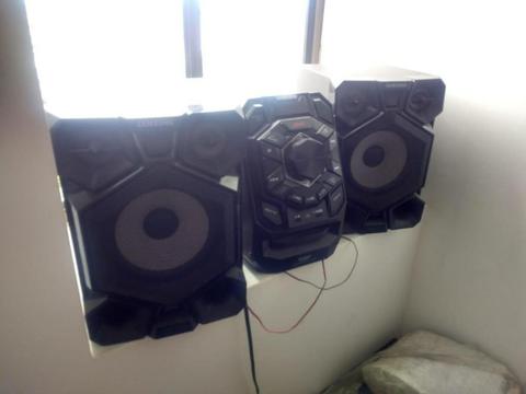 Equipo de Sonido Samsung Gigasound