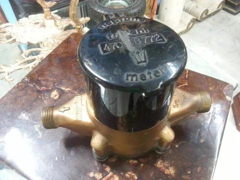 Contador De Agua Antiguo En Bronce Marca Neptune