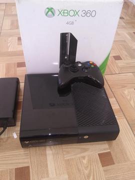 Vendo Xbox 360 Super Slim Como Nuevo