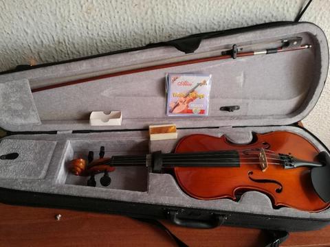 Violin Como Nuevo