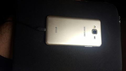 Samsung Galaxy J7 Gold